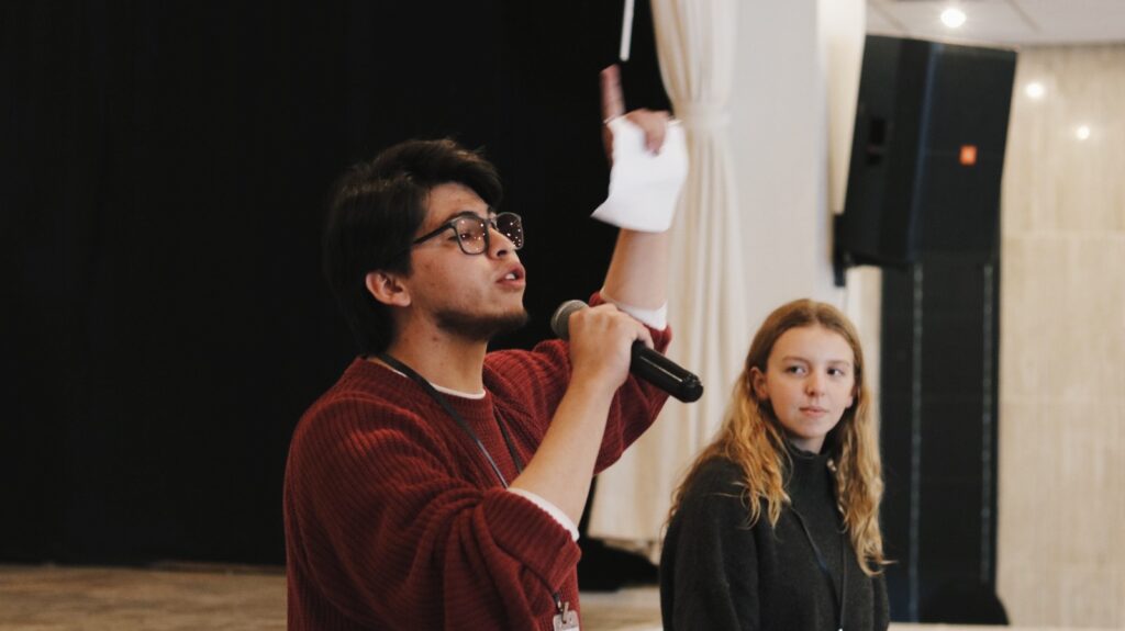 Simulación política, debate y visión regional marcan la tercera jornada de ALA en La Paz